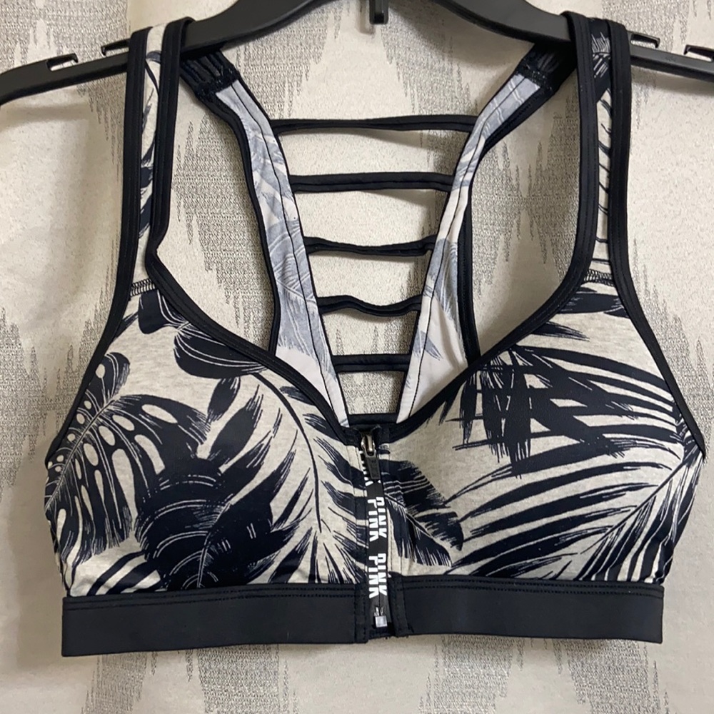 PINK Victoria’s Secret ULTIMATE Sports bra
